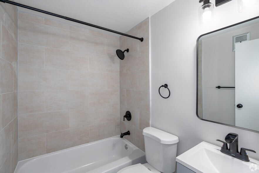 More Photos Of 41 Stemmers Run Rd, Essex Apartments For Sale