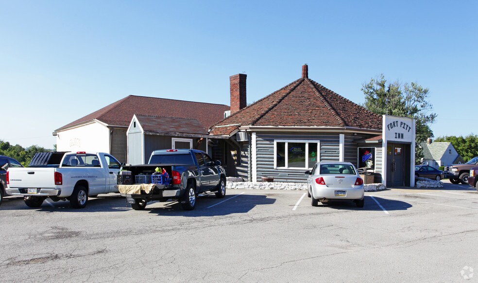 Primary Photo Of 7780 Steubenville Pike, Oakdale Storefront Retail Office For Sale