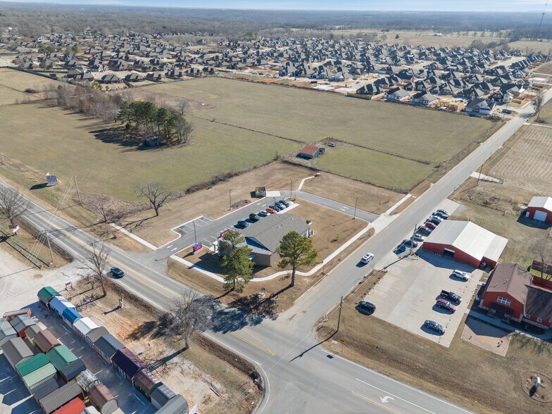 More Photos Of 2103 Slack St, Pea Ridge Land For Sale