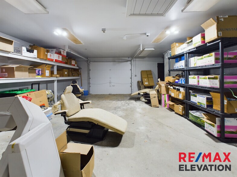 More Photos Of 915 W Fetterman St, Buffalo Office For Sale