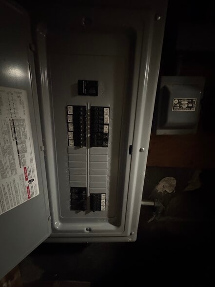 More Photos Of 5001 S Hermitage Ave, Chicago Religious Facility For Sale