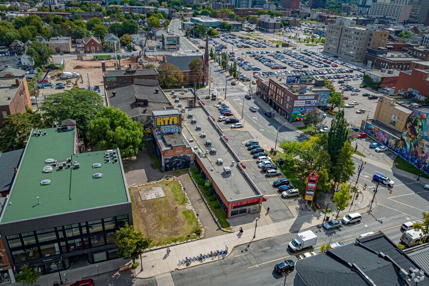 More Photos Of 1 Wilson St, Hamilton Freestanding For Lease