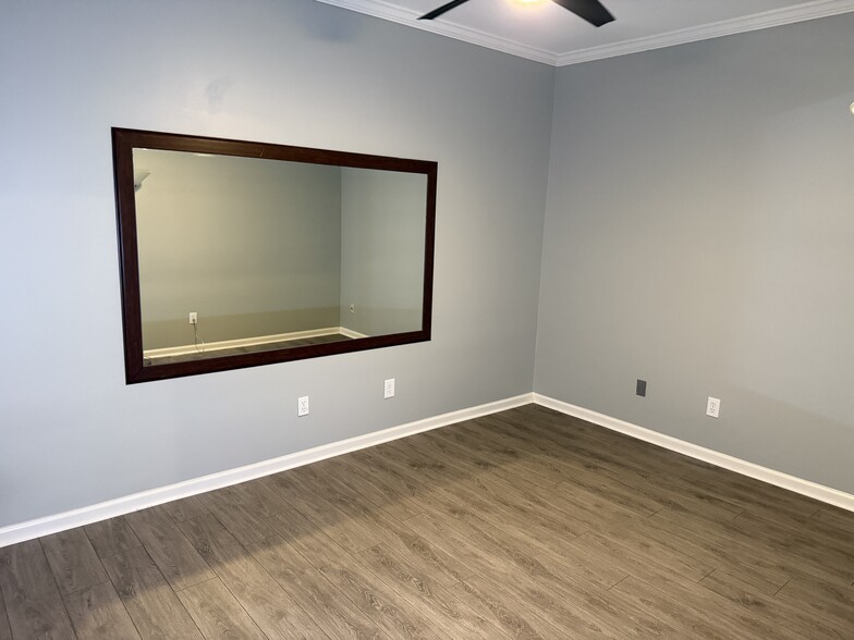 More Photos Of 4595 Towne Lake Pky, Woodstock Medical For Lease