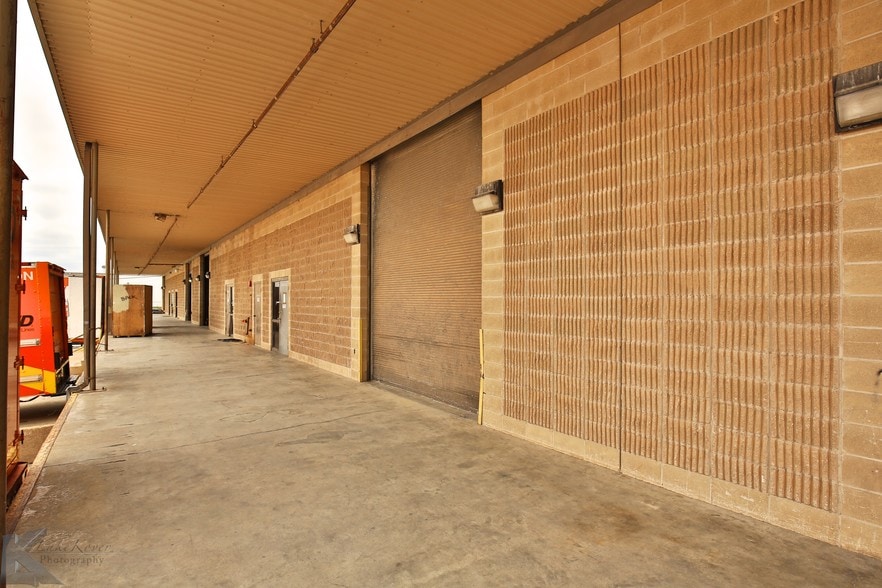 More Photos Of 4650 S Treadaway Blvd, Abilene Light Distribution For Lease