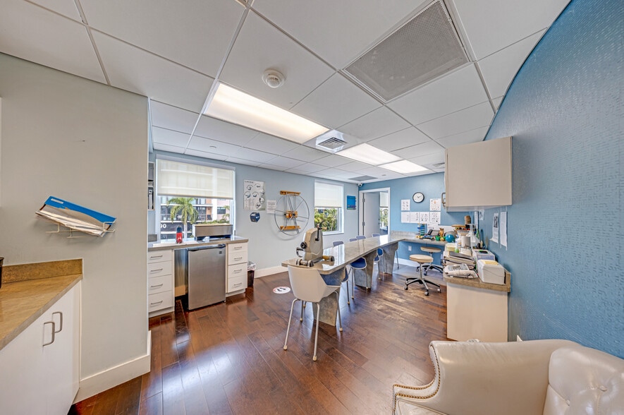 More Photos Of 1693 SW 27th Ave, Miami Office For Sale