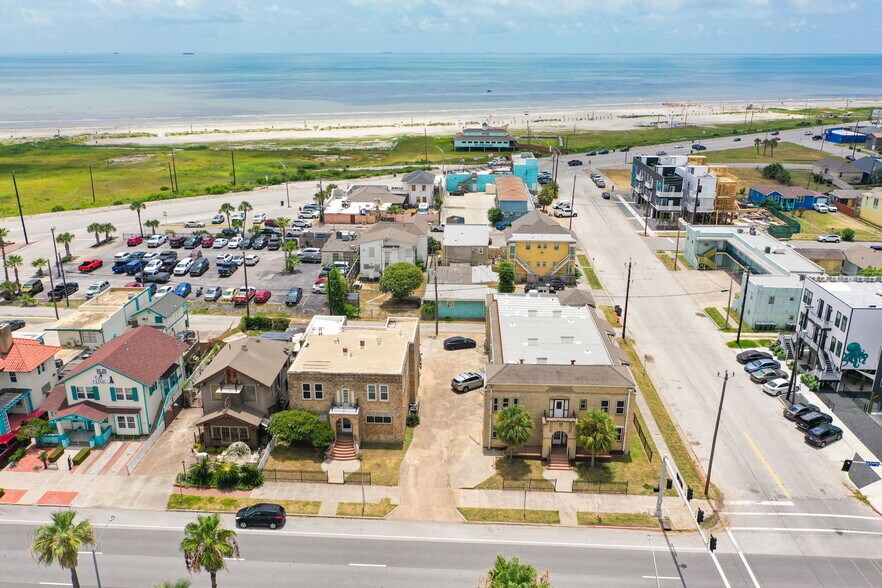 More Photos Of 717 Broadway St, Galveston Apartments For Sale