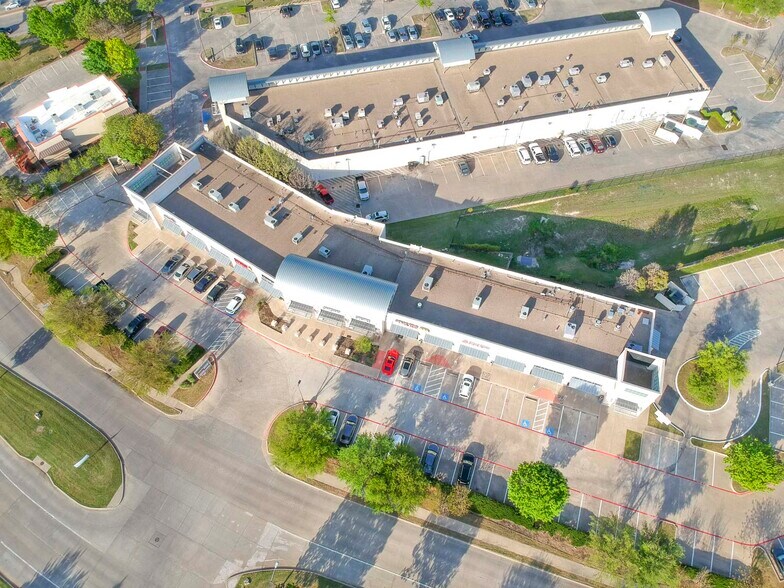 More Photos Of 642 Uptown Blvd, Cedar Hill Storefront Retail Office For Lease
