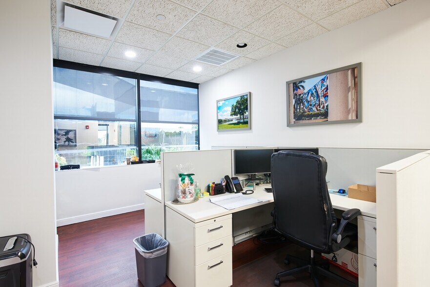 More Photos Of 4800 N Federal Hwy, Boca Raton Medical For Lease