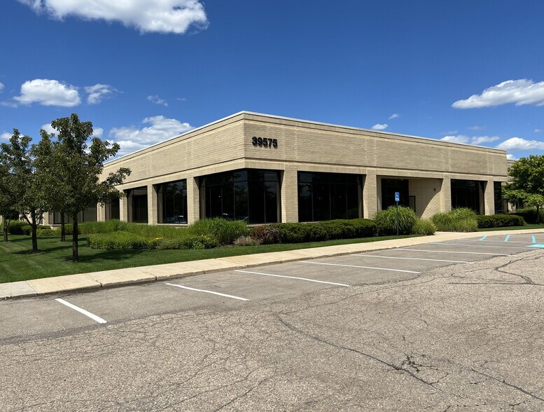 More Photos Of 39625 Lewis Dr, Novi Research And Development For Lease