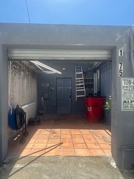 More Photos Of 1673-1675 NE 123rd St, North Miami Storefront For Lease