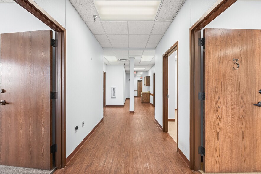 More Photos Of 7202 Slide Rd, Lubbock Medical For Lease