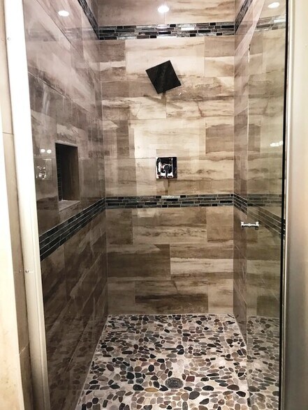 More Photos Of 3522 Sampson St, Houston Apartments For Sale