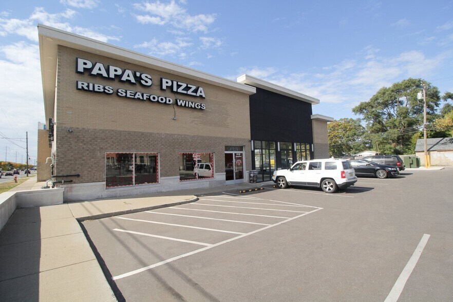 More Photos Of 2005-2201 E 8 Mile Rd, Warren Unknown For Lease