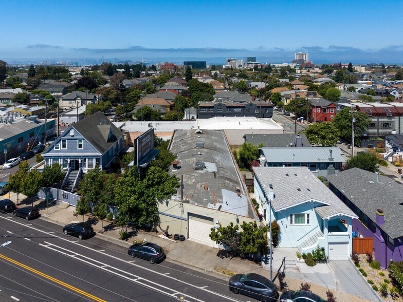 More Photos Of 5417 Adeline St, Oakland Auto Repair For Sale