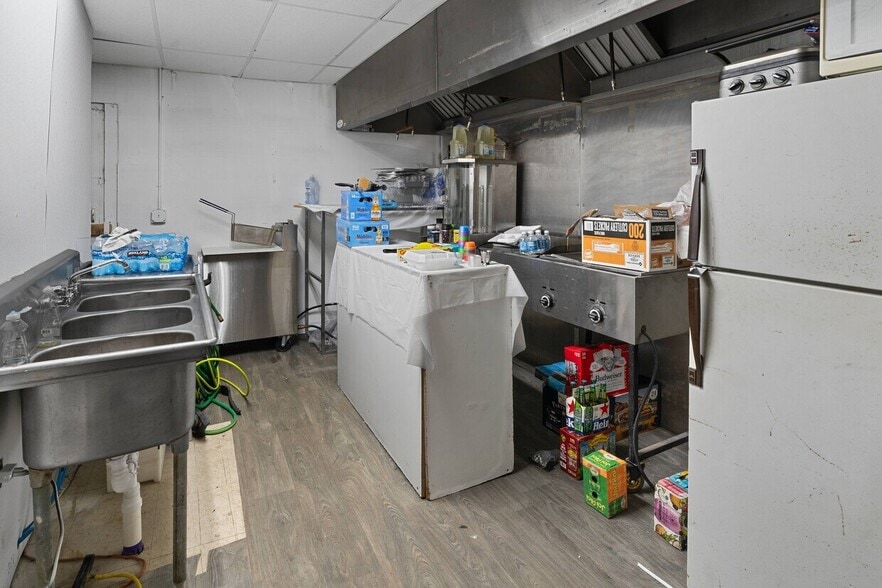 More Photos Of 3501 Upton Ave, Toledo Apartments For Sale