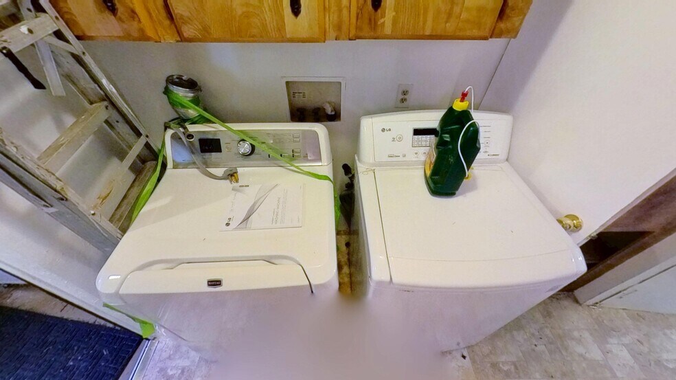 More Photos Of 295534 US Highway 101, Quilcene Flex For Sale