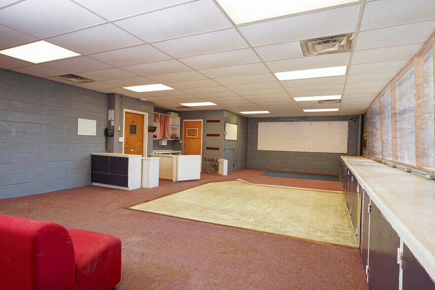 More Photos Of 302 21st St, Nitro Office Residential For Sale