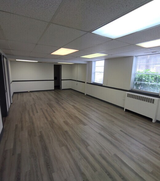 More Photos Of 318 S South St, Gastonia Office For Sale