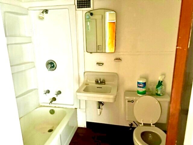 More Photos Of 231 Lincoln St, Sitka Apartments For Sale