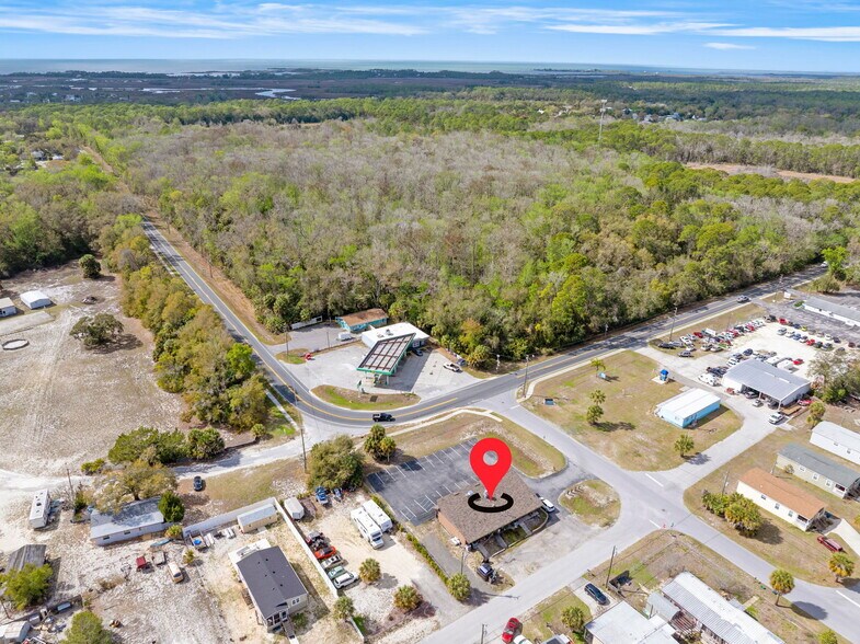 More Photos Of 7390 Shoal Line Blvd, Weeki Wachee Specialty For Sale