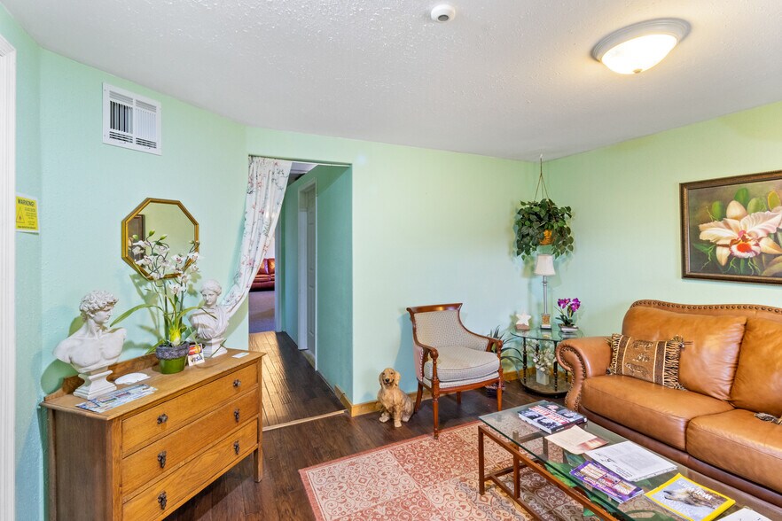 More Photos Of , Winter Haven Office For Sale