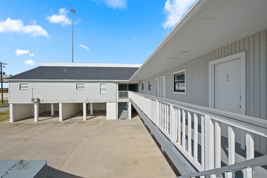 More Photos Of 3701 Seagull Blvd, Corpus Christi Apartments For Sale