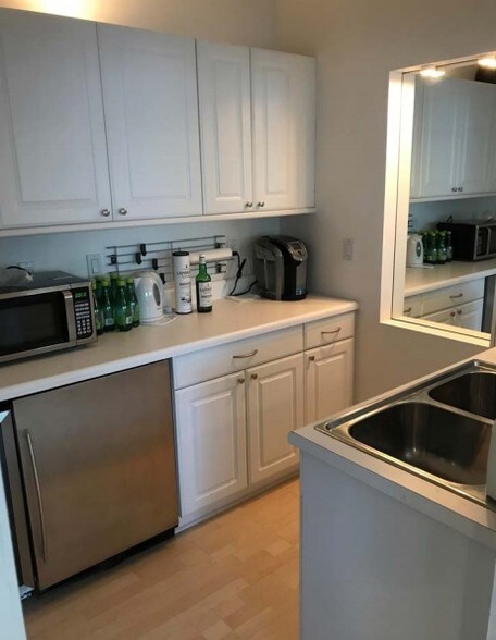 More Photos Of 488 Edgewood Ave, Atlanta Storefront Retail Office For Lease