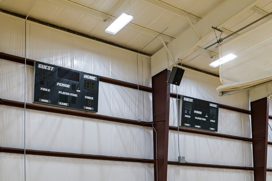 More Photos Of 4100 AL Highway 69, Guntersville Sports And Entertainment For Sale