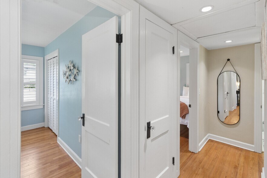 More Photos Of 110 Devon Dr, Clearwater Specialty For Sale