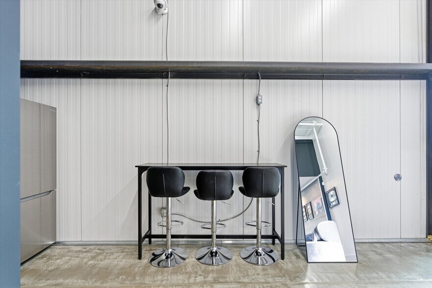 More Photos Of 370 Herron Dr, Nashville Loft Creative Space For Sale