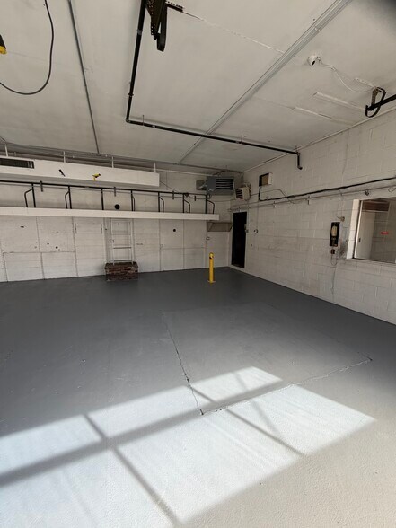 More Photos Of 1040 Ringwood Ave, Haskell Coworking Space