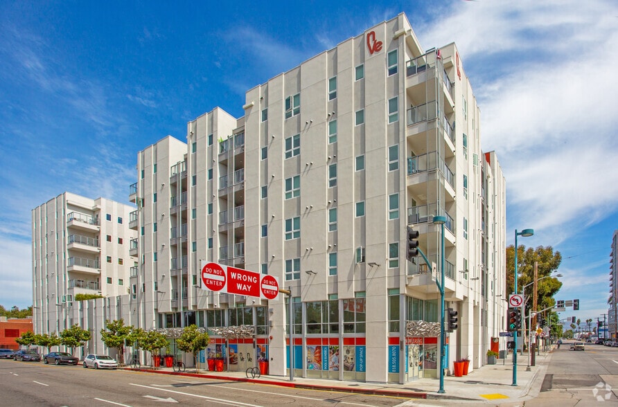 Primary Photo Of 11405 Chandler Blvd, North Hollywood Apartments For Sale