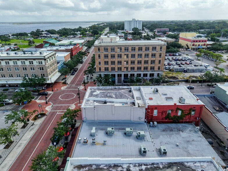 More Photos Of 101 W 1st St, Sanford Storefront For Sale