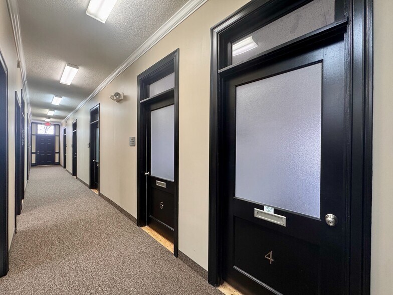 More Photos Of 38 Elm St, Westfield Storefront Retail Office For Lease