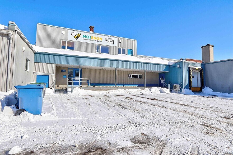 Primary Photo Of 630 Rue Poisson, Trois-Rivières Distribution For Lease