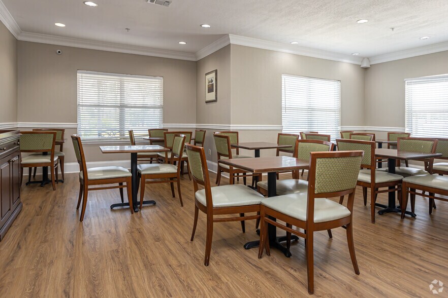 More Photos Of 13900 Wilfred Seymour Rd, Ocean Springs Hotel For Sale