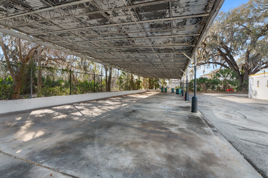 More Photos Of 939 N Magnolia Ave, Ocala Freestanding For Sale