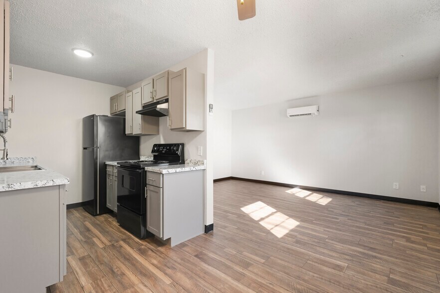 More Photos Of 1805 S Y St, Fort Smith Apartments For Sale