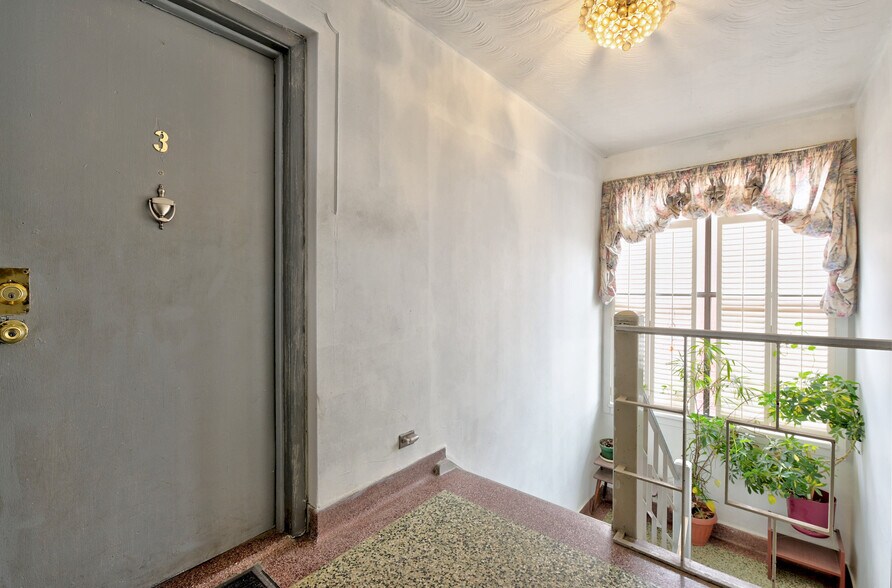More Photos Of 1112 Weston Rd, Toronto Apartments For Sale
