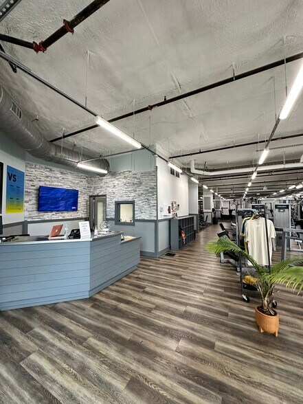 More Photos Of 240 N Water St, Wilmington Specialty For Lease