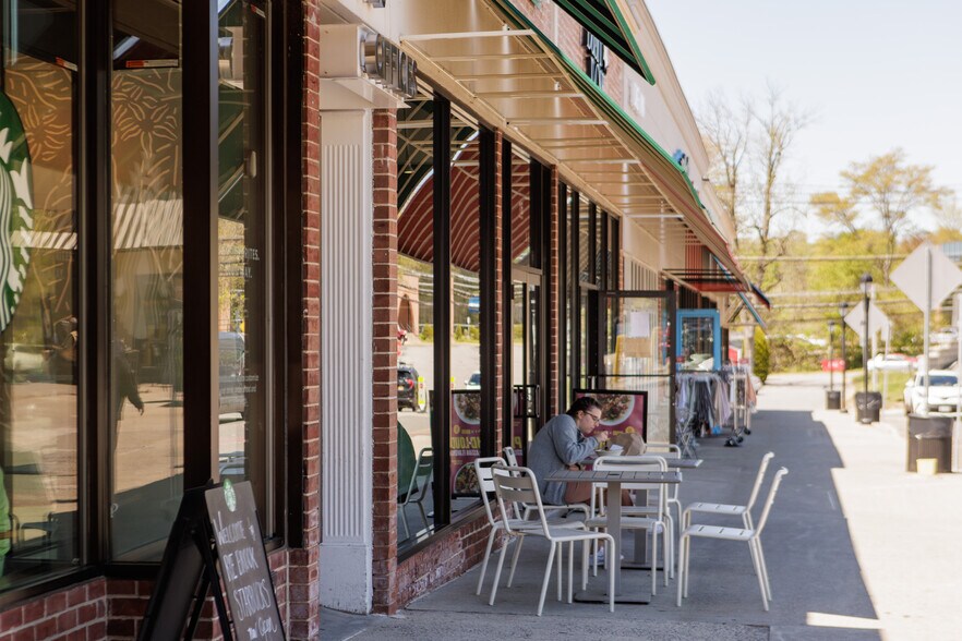 More Photos Of 126 S Ridge St, Rye Town Unknown For Lease