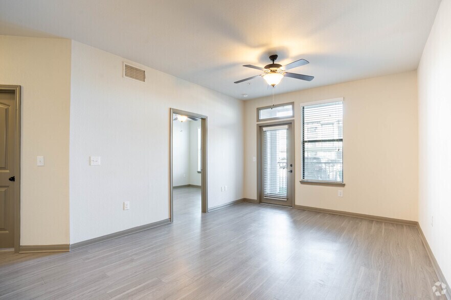 More Photos Of 5751 Greenhouse Rd, Katy Apartments For Lease