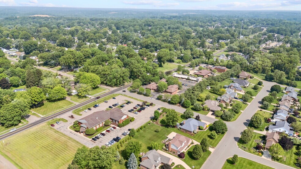 More Photos Of 2400 Wales Ave NW, Massillon Office For Lease