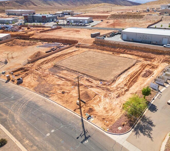 More Photos Of 4460 Commerce Dr, St George Manufacturing For Sale