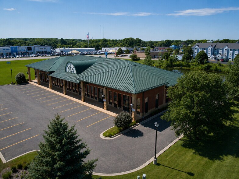 More Photos Of 2127 Midlands Ct, Sycamore Medical For Sale