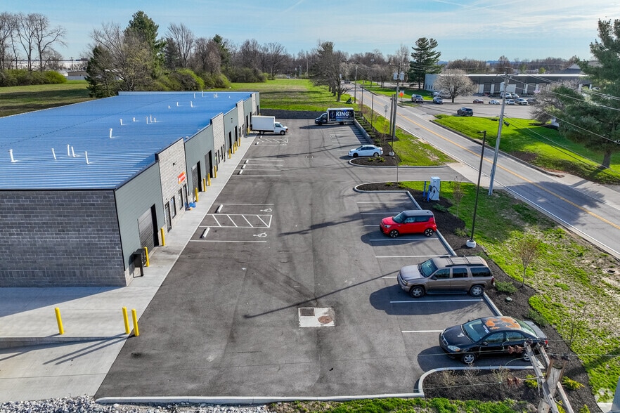 More Photos Of 3630 Ohara Rd, Erlanger Showroom For Lease