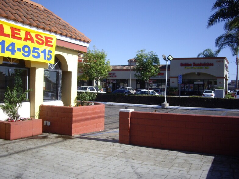 More Photos Of 13640 Goldenwest St, Westminster Restaurant For Lease