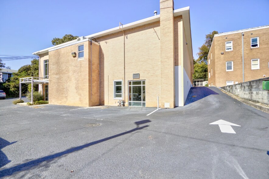 More Photos Of 2422 Devine St, Columbia Loft Creative Space For Lease