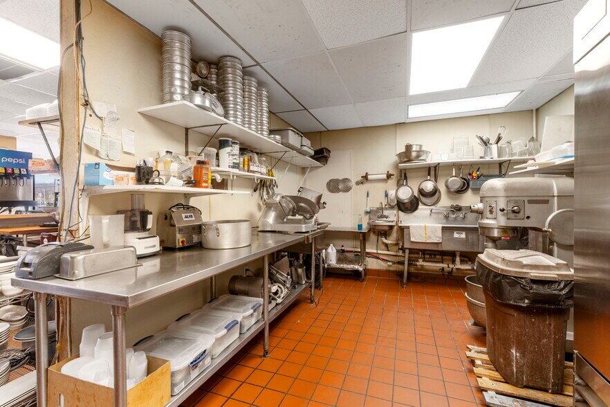 More Photos Of 1850 John Fries Hwy, Quakertown Restaurant For Sale