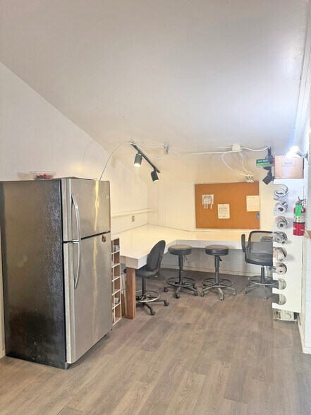 More Photos Of 213 W Gutierrez St, Santa Barbara Warehouse For Sale